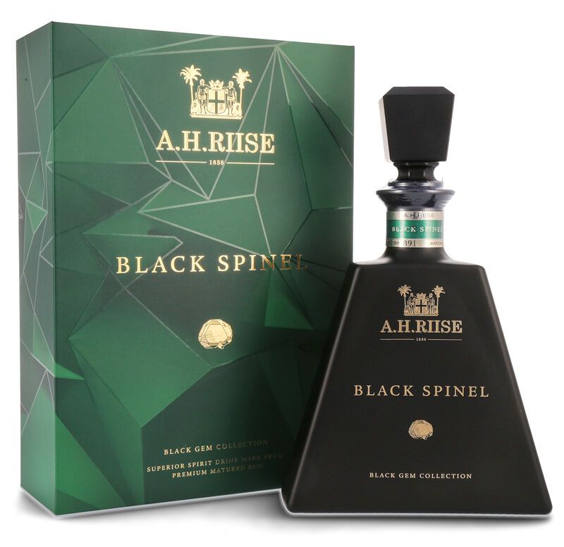 A.H. Riise Black Spinel 46,1% vol. 0,70l A.H. Riise Black Spinel 46,1% vol. 0,70l