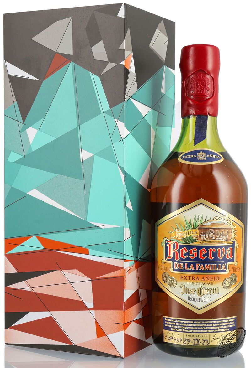 Jose Cuervo Reserva De La Familia Extra Anejo Tequila 38% vol. 0,70l Jose Cuervo Reserva De La Familia Extra Anejo Tequila 38% vol. 0,70l