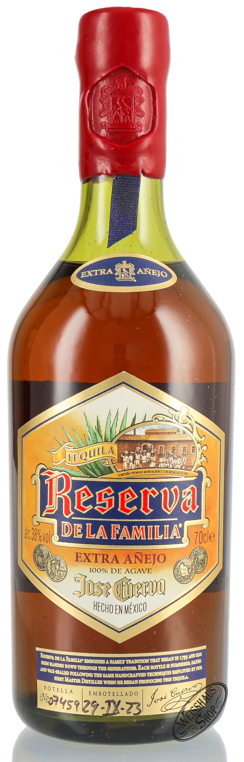 Jose Cuervo Reserva De La Familia Extra Anejo Tequila 38% vol. 0,70l B-Ware