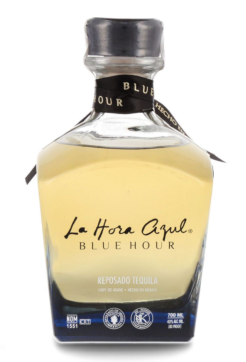 La Hora Azul Blue Hour Tequila Reposado 40% vol. 0,70l La Hora Azul Blue Hour Tequila Reposado 40% vol. 0,70l